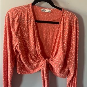 holister floral tie shirt